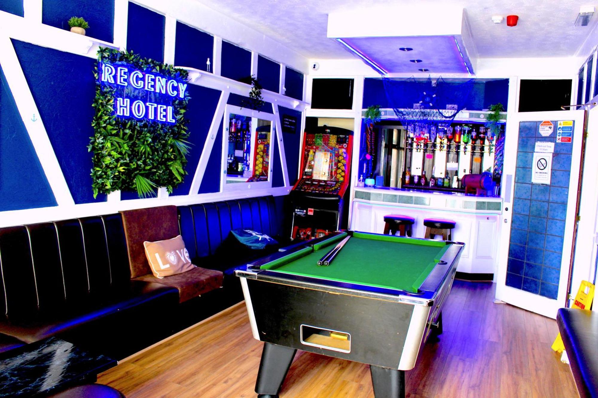 The Regency Hotel Μπλάκπουλ Εξωτερικό φωτογραφία